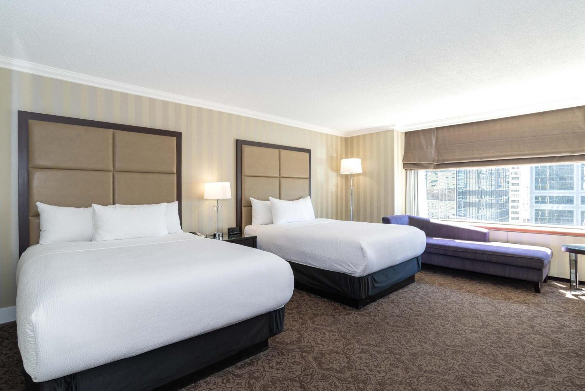 Sandman Signature Edmonton Downtown Hotel Екстер'єр фото