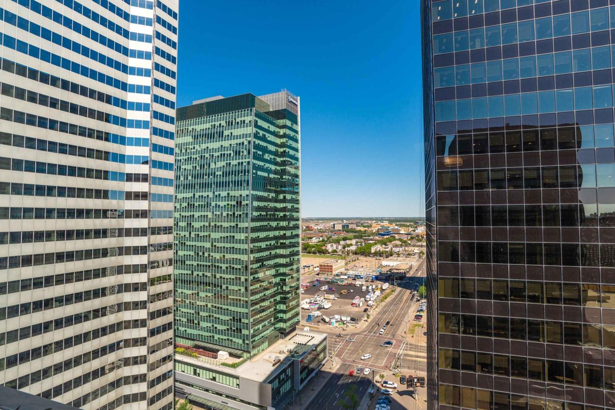 Sandman Signature Edmonton Downtown Hotel Екстер'єр фото